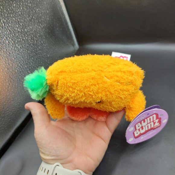NWT Carson the Carrot BumBumz Russ Plush Toy Springbumz Collectible - Picture 3 of 7
